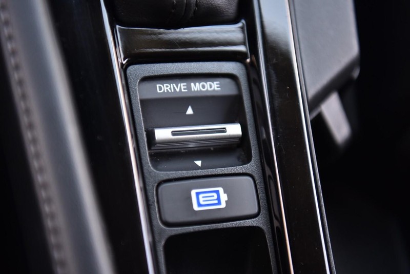 Honda Accord Hybrid Vehicle Image 16
