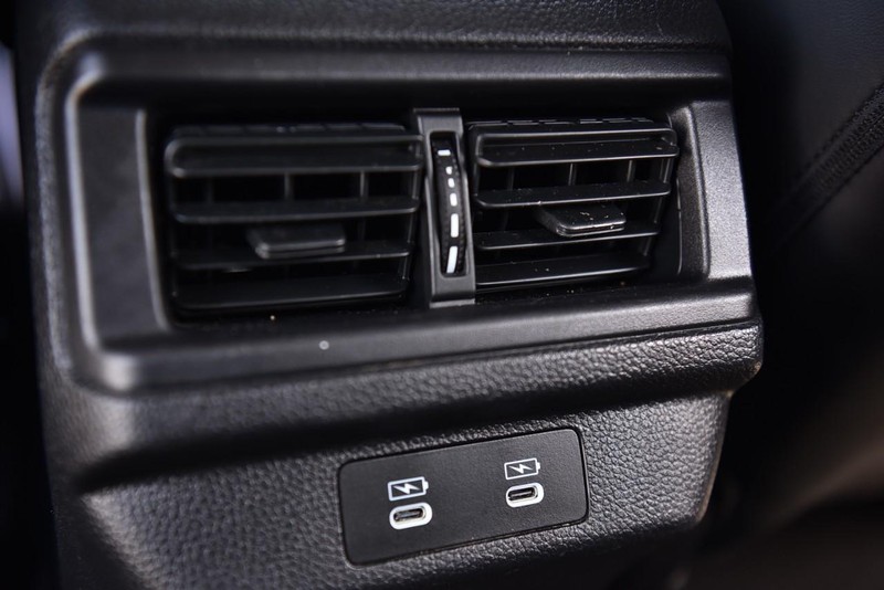Honda Accord Hybrid Vehicle Image 24