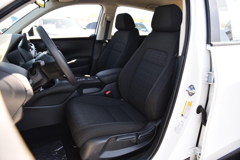 Honda HR-V Vehicle Image 19
