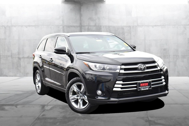 Toyota Highlander Vehicle Image 02