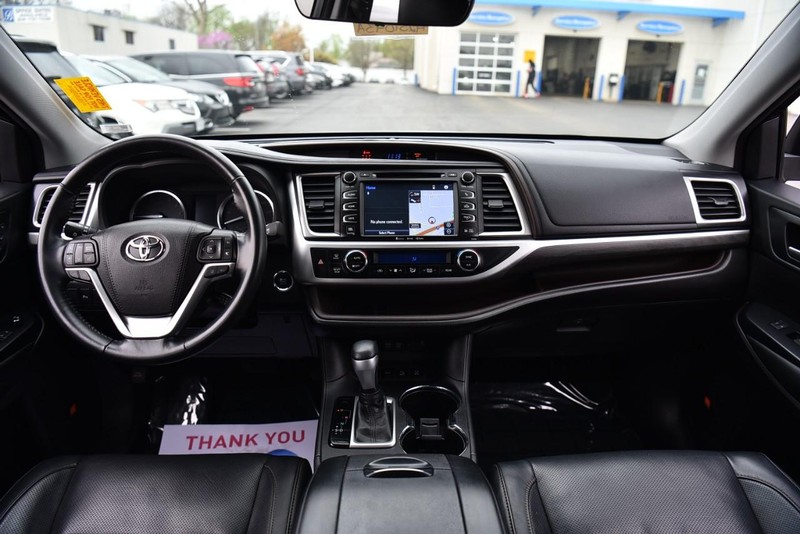 Toyota Highlander Vehicle Image 07