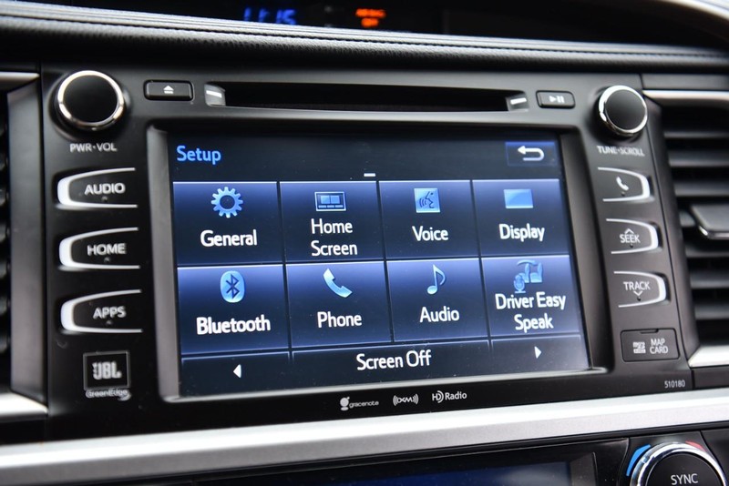 Toyota Highlander Vehicle Image 19
