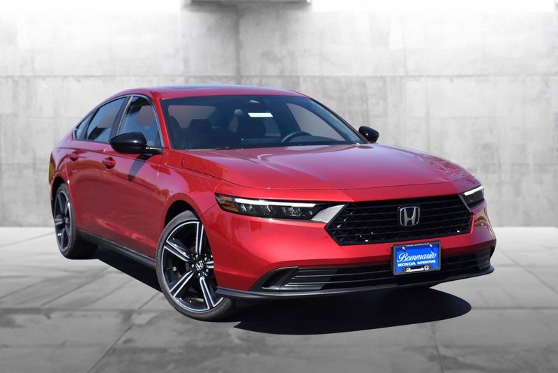 Honda Accord Hybrid Vehicle Image 02