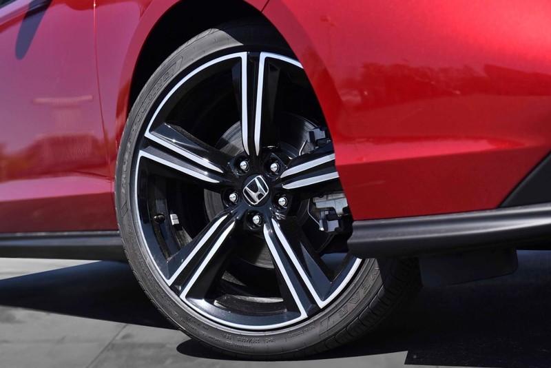 Honda Accord Hybrid Vehicle Image 03