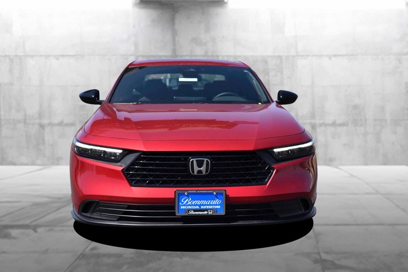 Honda Accord Hybrid Vehicle Image 04