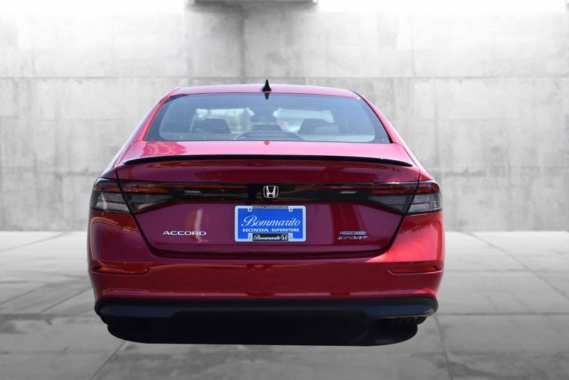 Honda Accord Hybrid Vehicle Image 06