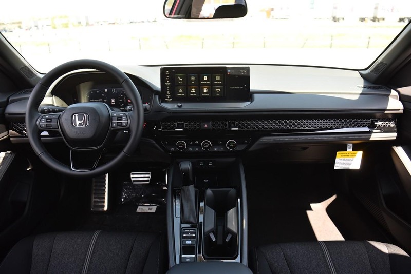 Honda Accord Hybrid Vehicle Image 07