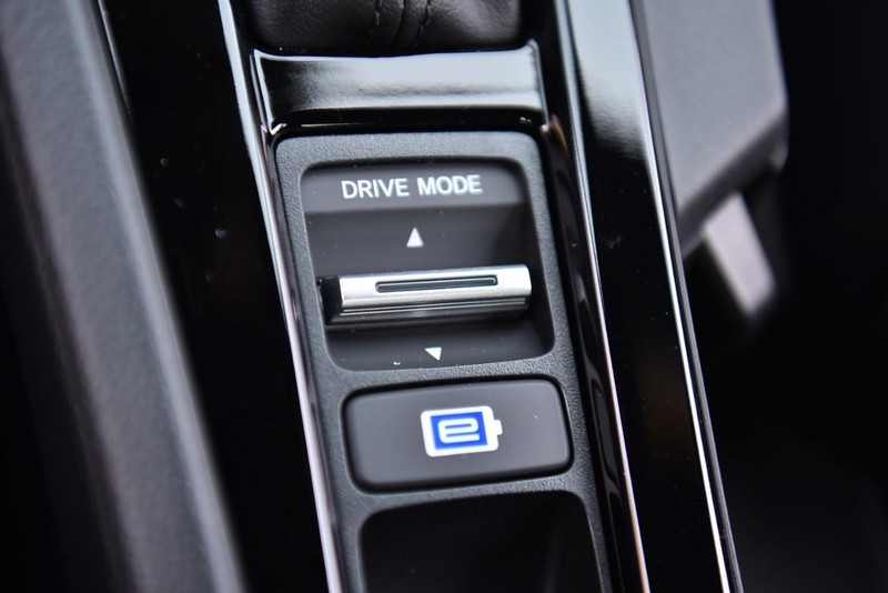 Honda Accord Hybrid Vehicle Image 15