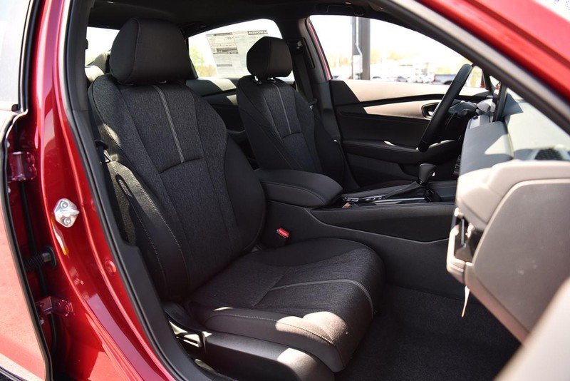 Honda Accord Hybrid Vehicle Image 20