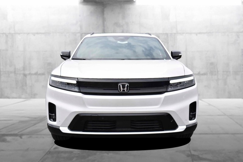 Honda Prologue Vehicle Image 04