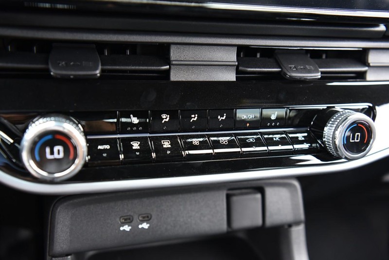 Honda Prologue Vehicle Image 16