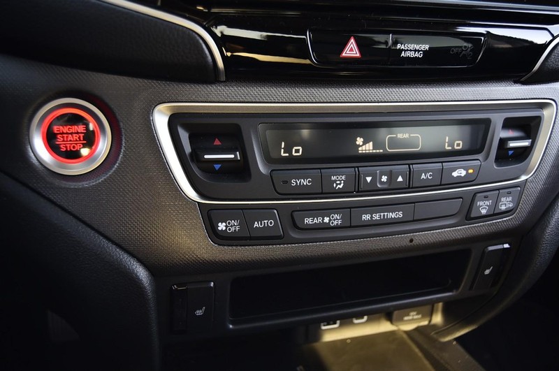 Honda Ridgeline Vehicle Image 18