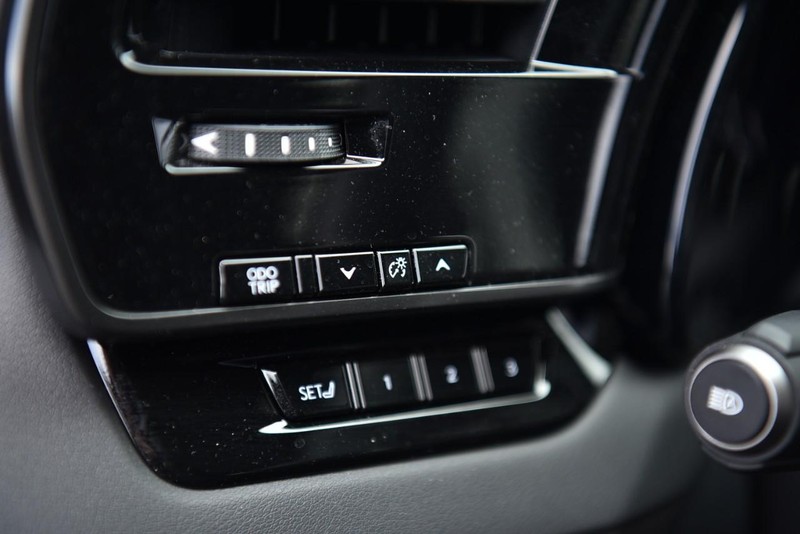Lexus RX Vehicle Image 11