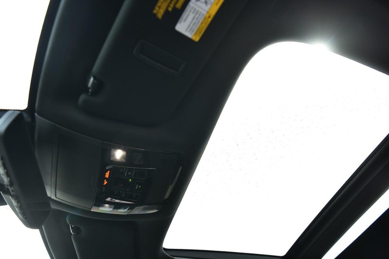 Lexus RX Vehicle Image 23
