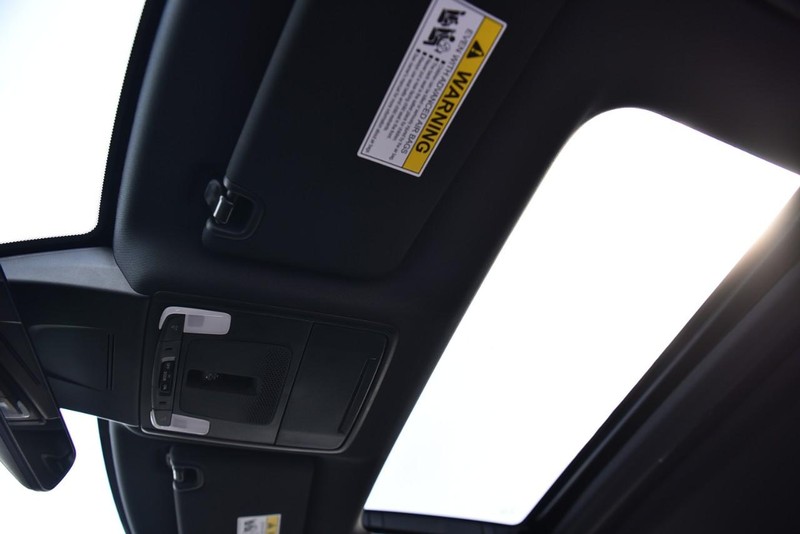 Honda Civic Hatchback Vehicle Image 22