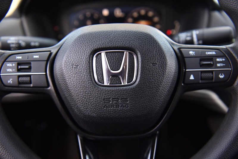 Honda Accord Sedan Vehicle Image 17