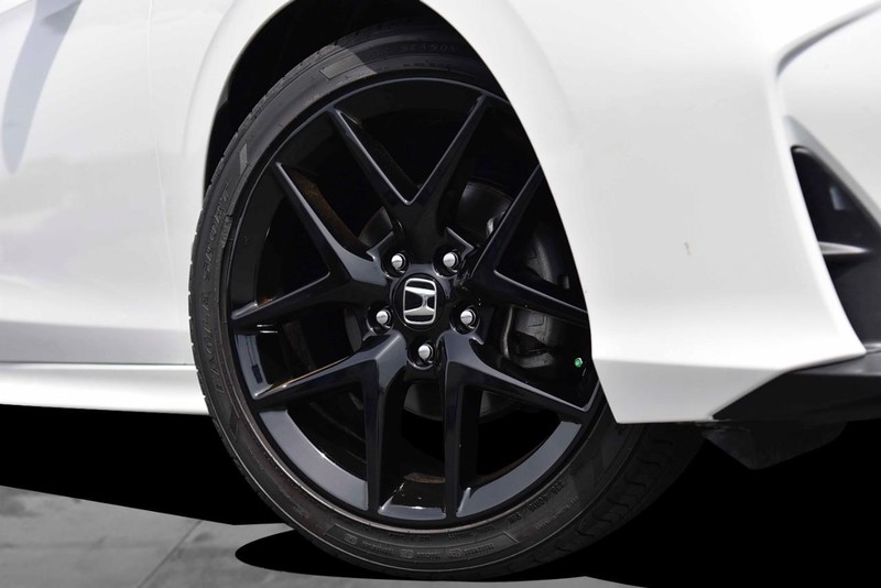 Honda Civic Sedan Vehicle Image 03