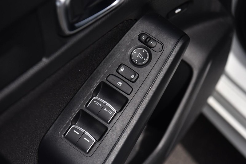 Honda Civic Sedan Vehicle Image 08