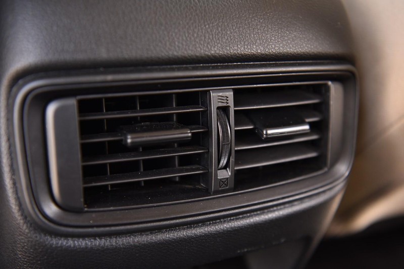 Honda CR-V Vehicle Image 23