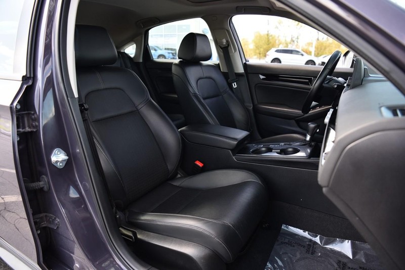 Honda Civic Hatchback Vehicle Image 20