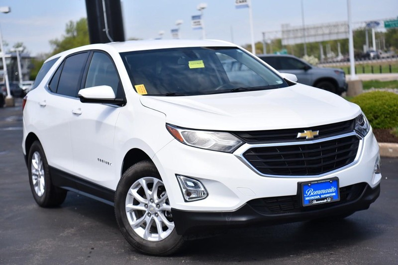 Chevrolet Equinox Vehicle Image 02