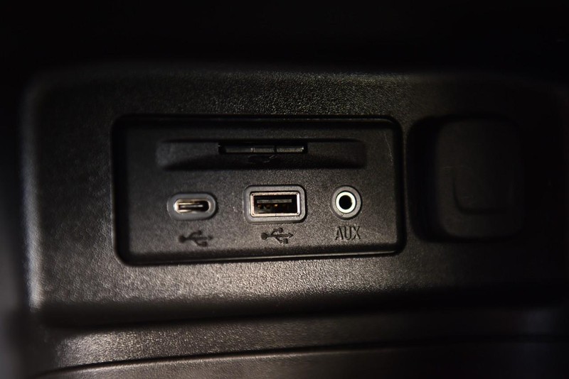 Chevrolet Equinox Vehicle Image 17