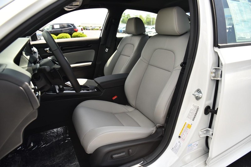 Honda Civic Sedan Hybrid Vehicle Image 21