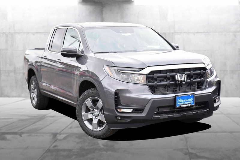 Honda Ridgeline Vehicle Image 02