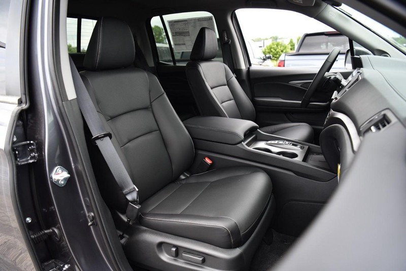 Honda Ridgeline Vehicle Image 25