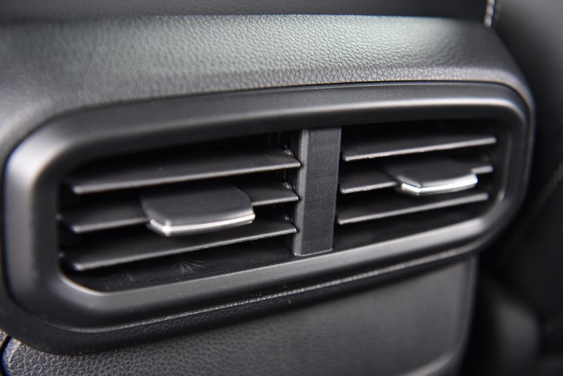 Honda Ridgeline Vehicle Image 28