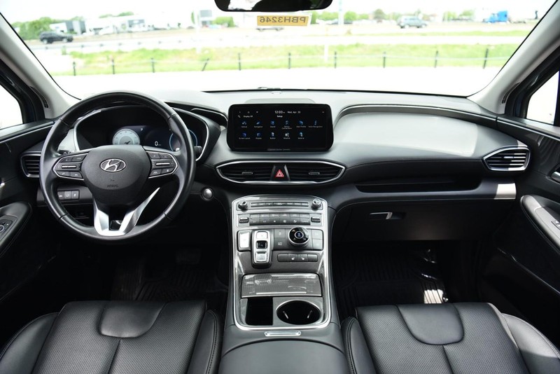 Hyundai Santa Fe Vehicle Image 08