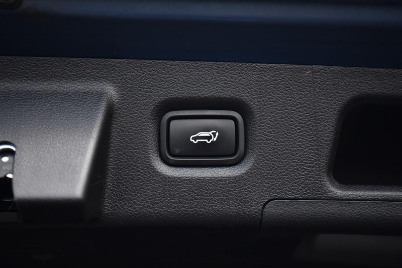 Hyundai Santa Fe Vehicle Image 27