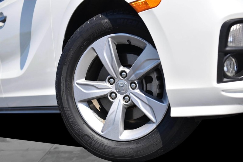 Honda Odyssey Vehicle Image 03