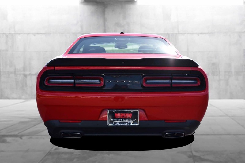 Dodge Challenger Vehicle Image 06