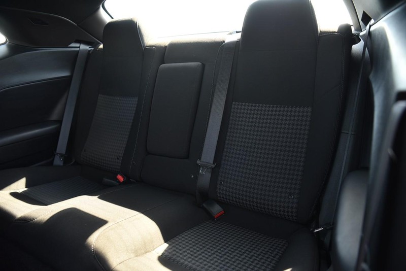 Dodge Challenger Vehicle Image 21
