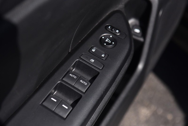 Honda Civic Sedan Vehicle Image 08