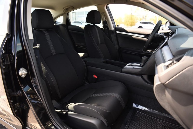 Honda Civic Sedan Vehicle Image 18