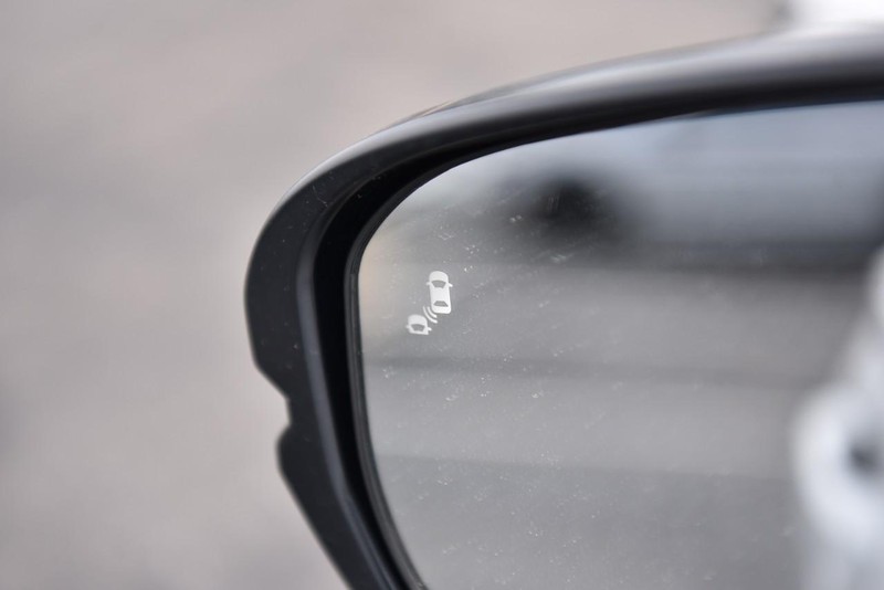 Honda CR-V Hybrid Vehicle Image 10