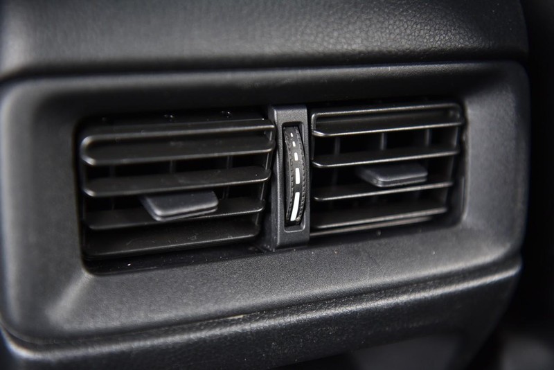 Honda CR-V Hybrid Vehicle Image 25