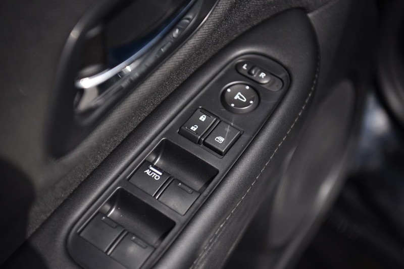 Honda HR-V Vehicle Image 08