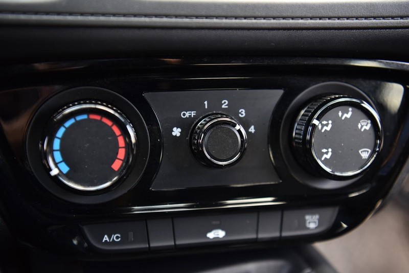 Honda HR-V Vehicle Image 13