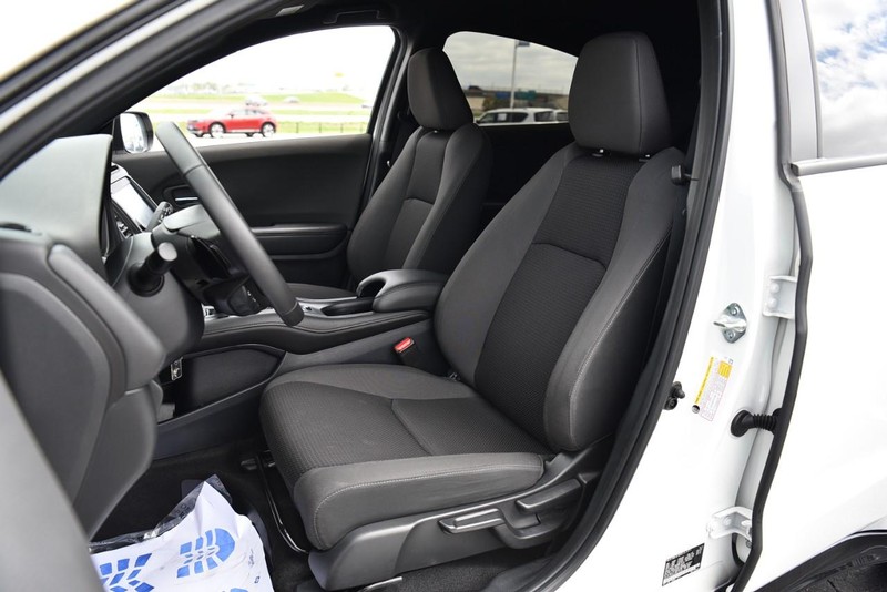 Honda HR-V Vehicle Image 15