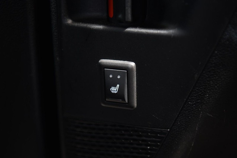 Chrysler Pacifica Vehicle Image 26