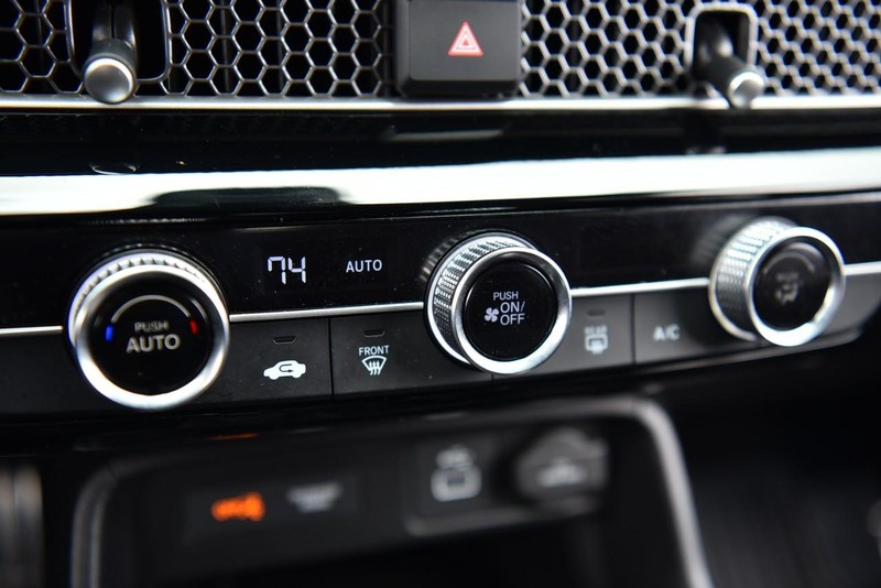 Honda Civic Hatchback Vehicle Image 13