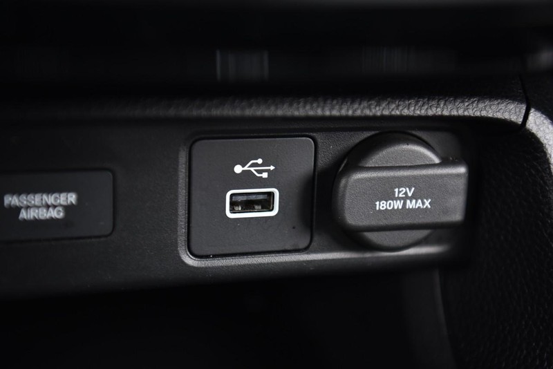 Honda Civic Hatchback Vehicle Image 14