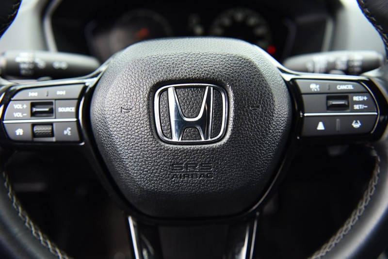 Honda Civic Hatchback Vehicle Image 17