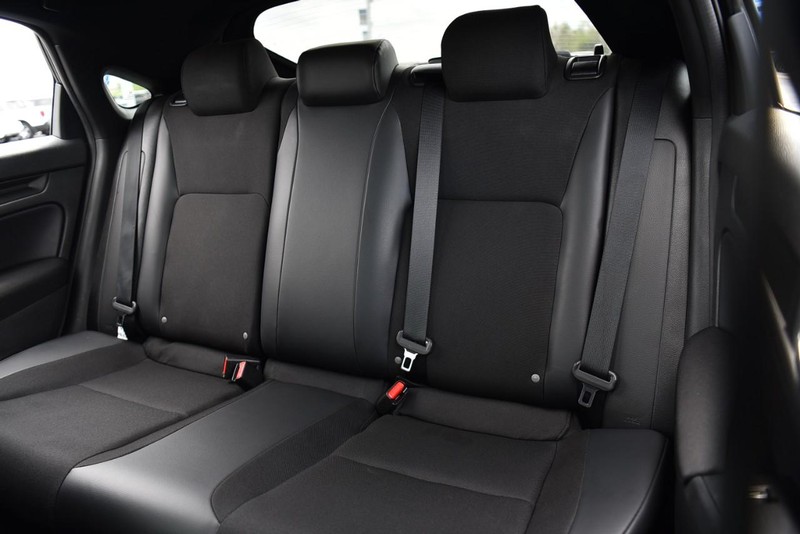 Honda Civic Hatchback Vehicle Image 20