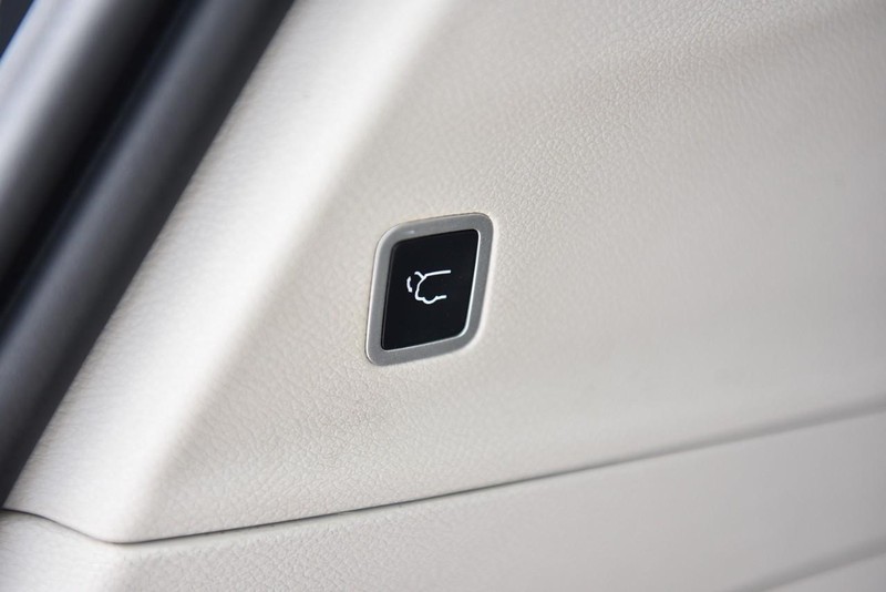 Chrysler Pacifica Vehicle Image 28