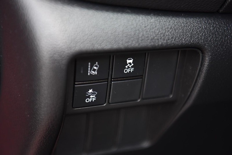 Honda CR-V Vehicle Image 11