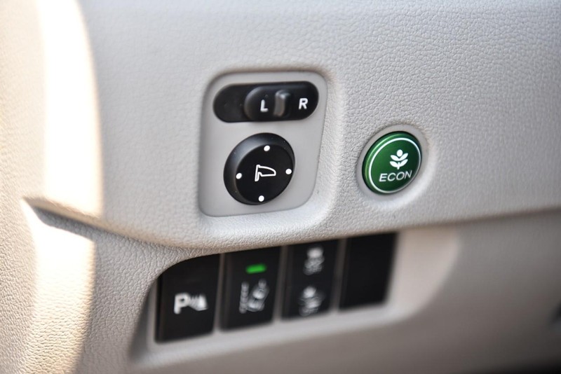Honda Pilot Vehicle Image 12